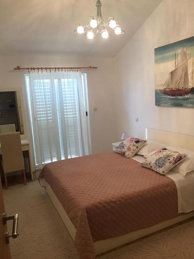 Sea View Apartment Near The Beach S2-Jelsa Center Bagian luar foto