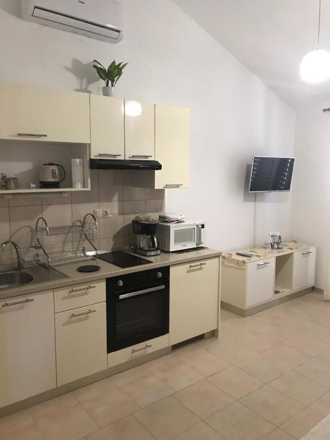 Sea View Apartment Near The Beach S2-Jelsa Center Bagian luar foto