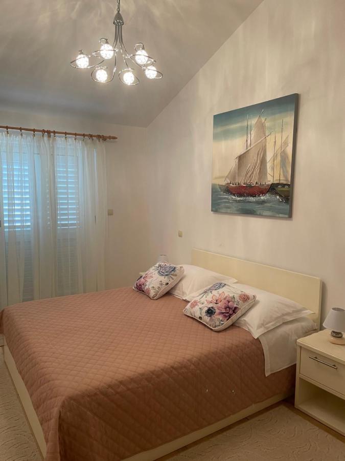 Sea View Apartment Near The Beach S2-Jelsa Center Bagian luar foto